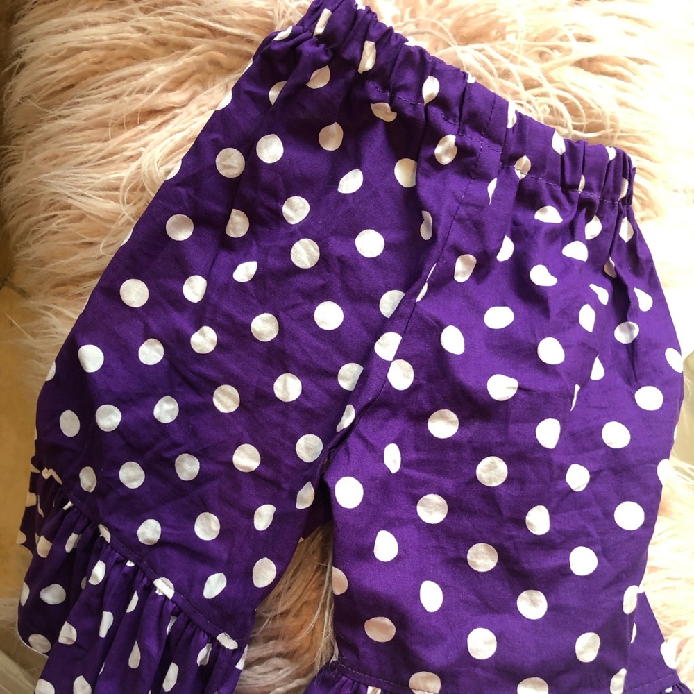 Purple and white dot ruffle capris